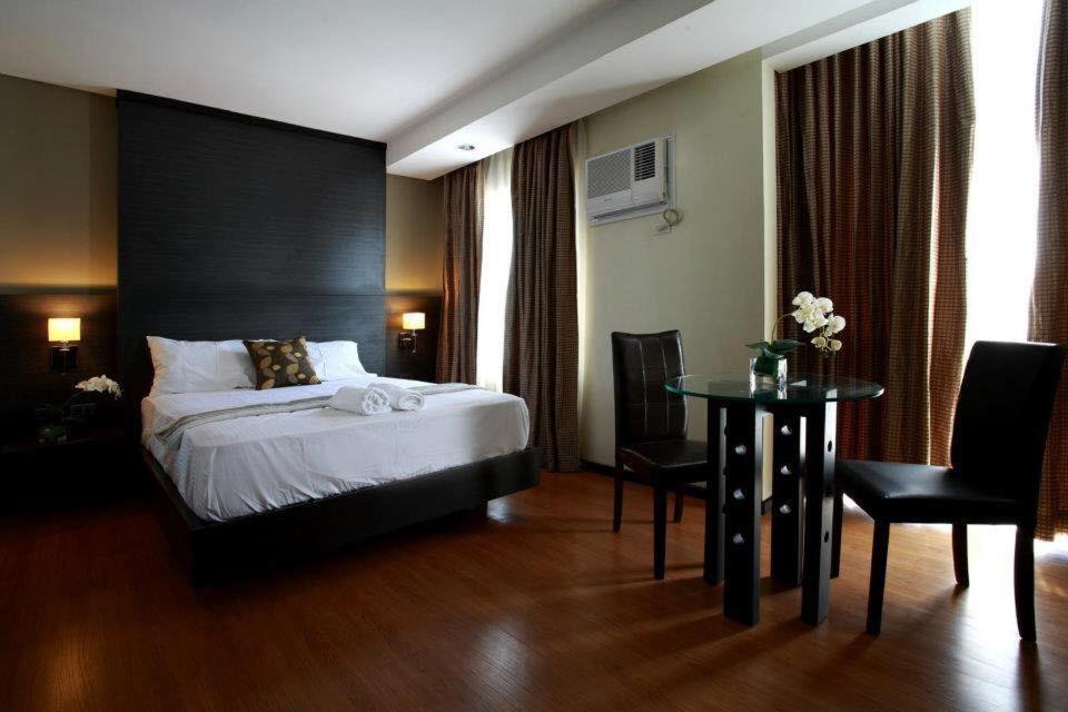 Makati Boutique Hotel Near Naia Airport Terminal 3 Edsa Pasay Cbd Makati City Екстериор снимка