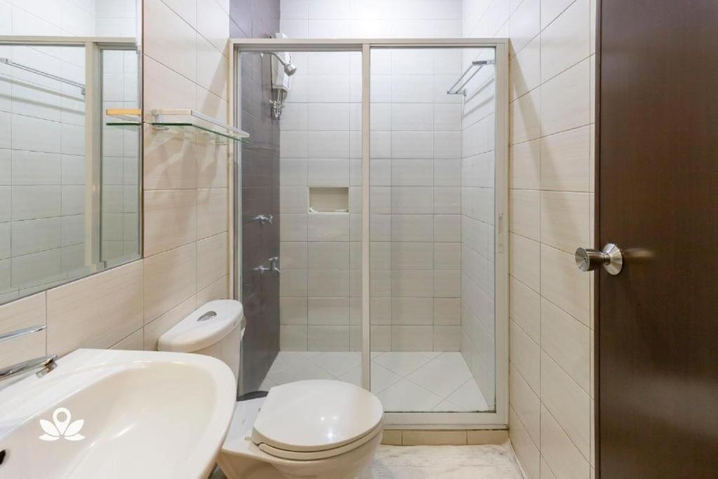 Makati Boutique Hotel Near Naia Airport Terminal 3 Edsa Pasay Cbd Makati City Екстериор снимка