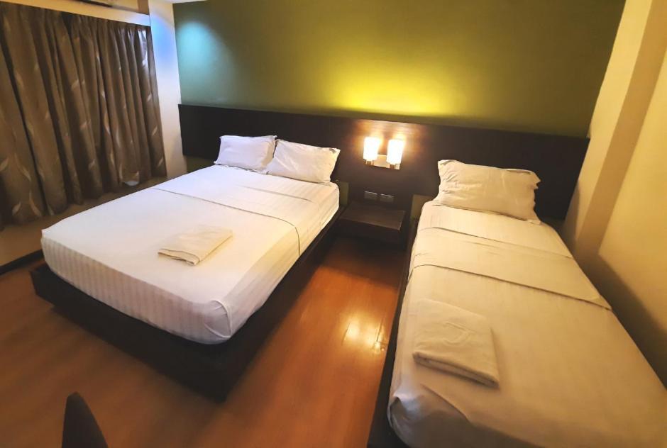 Makati Boutique Hotel Near Naia Airport Terminal 3 Edsa Pasay Cbd Makati City Екстериор снимка