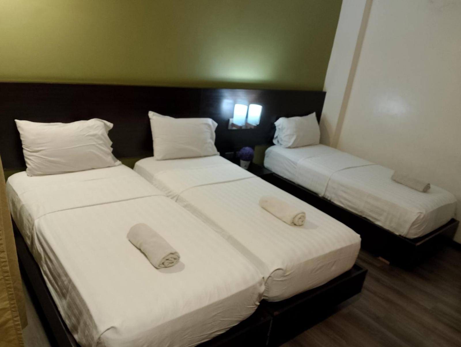 Makati Boutique Hotel Near Naia Airport Terminal 3 Edsa Pasay Cbd Makati City Екстериор снимка